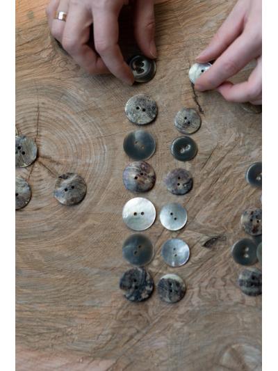 Mother-of-pearl buttons enameled, grey green